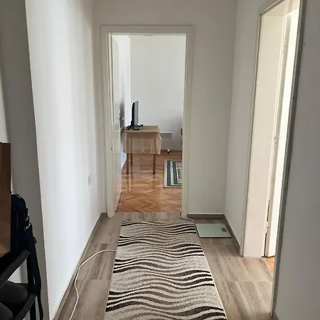 City Karposh Luxury 3 Lägenhet *