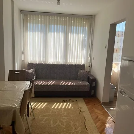 City Karposh Luxury 3 Lägenhet
